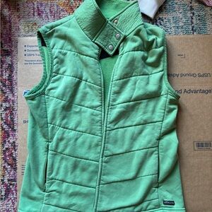 Athleta Women's Large Green Quilted Vest Fleece Lined Made in USA Snap Collar
